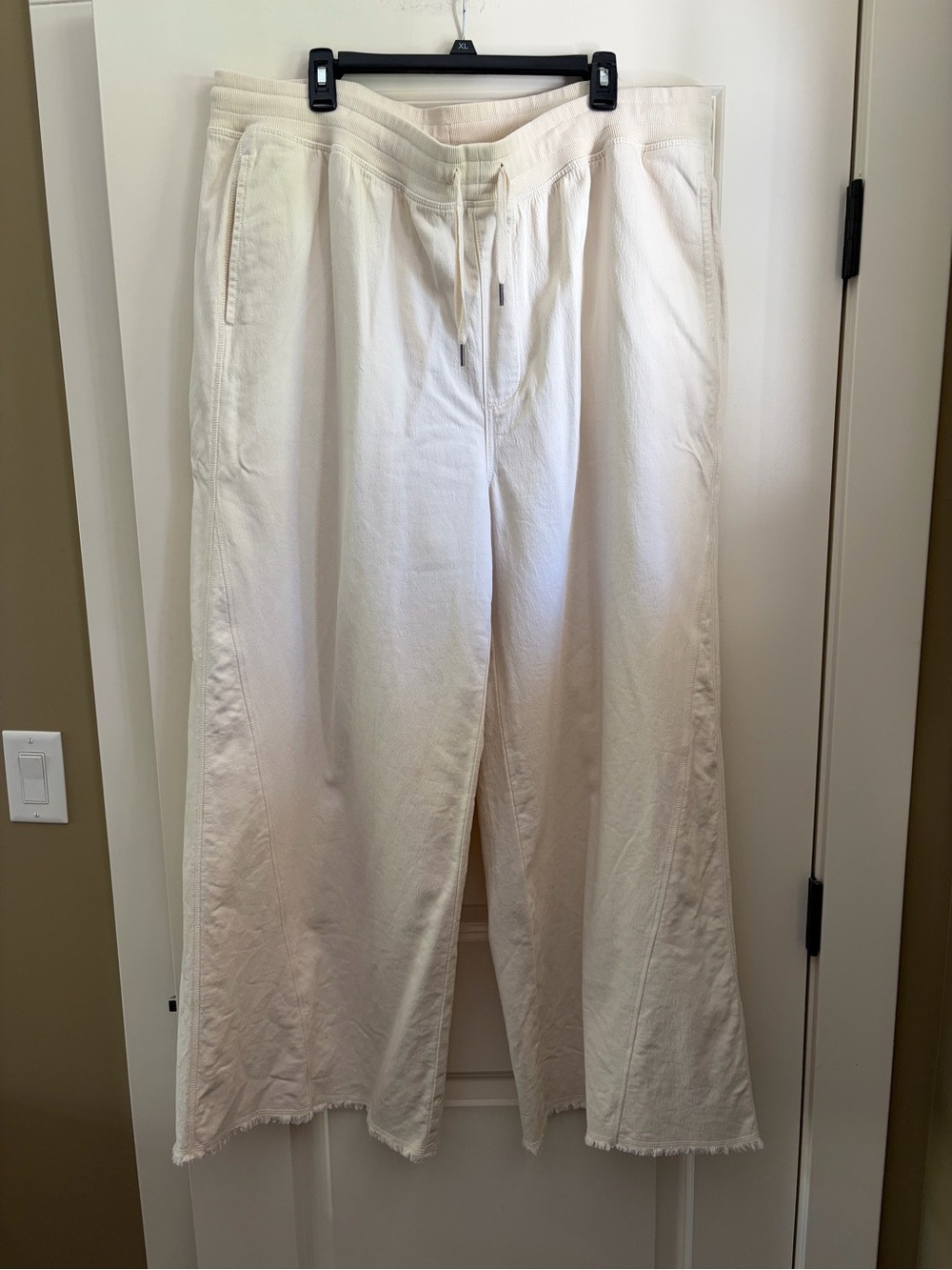 Aerie Soft Landing Trousers in Cream